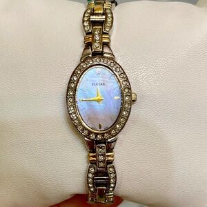Pulsar Brand Watch Ladies Swarovski Crystal 1N00-X222